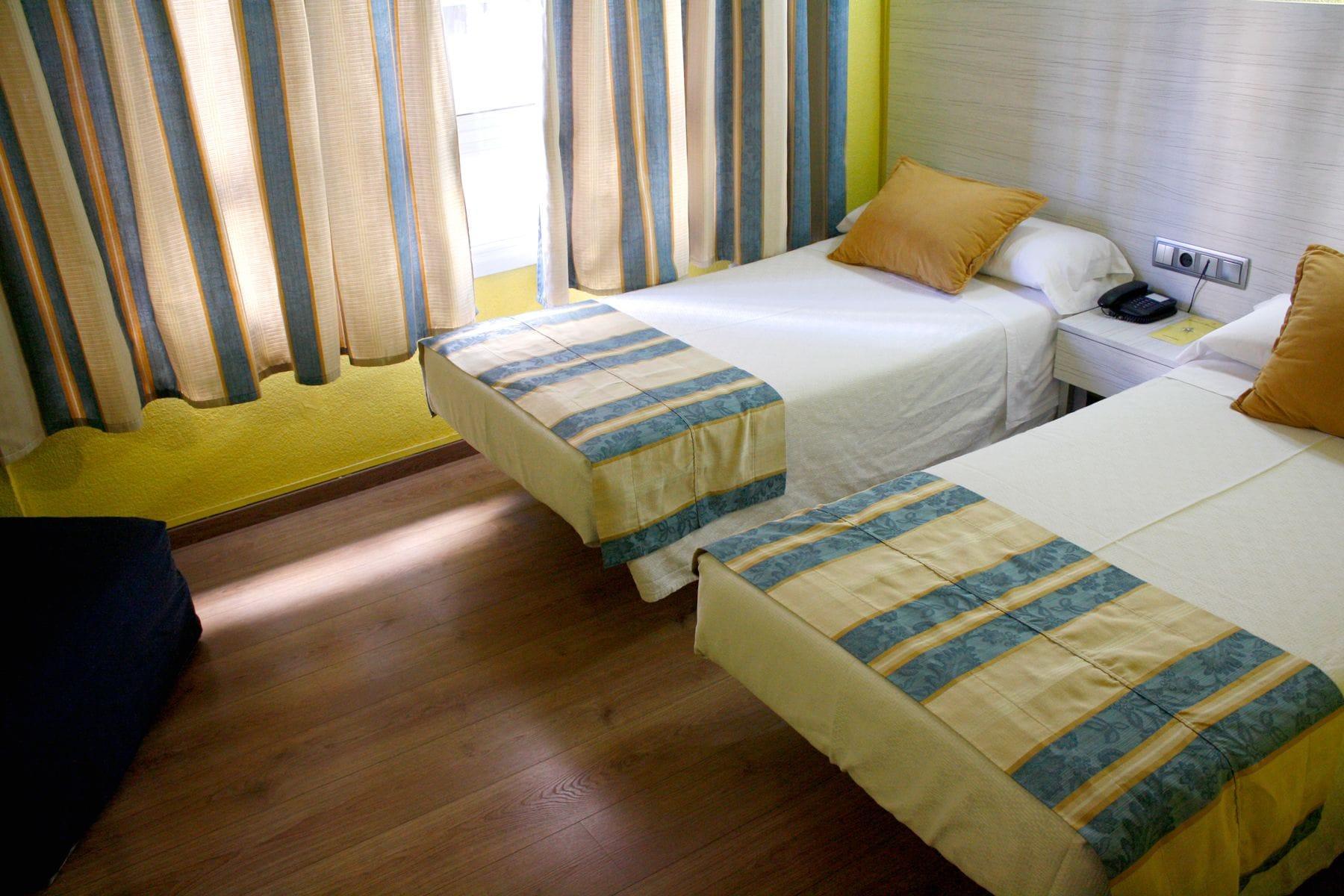 Hotel Universal Murcia Exterior photo
